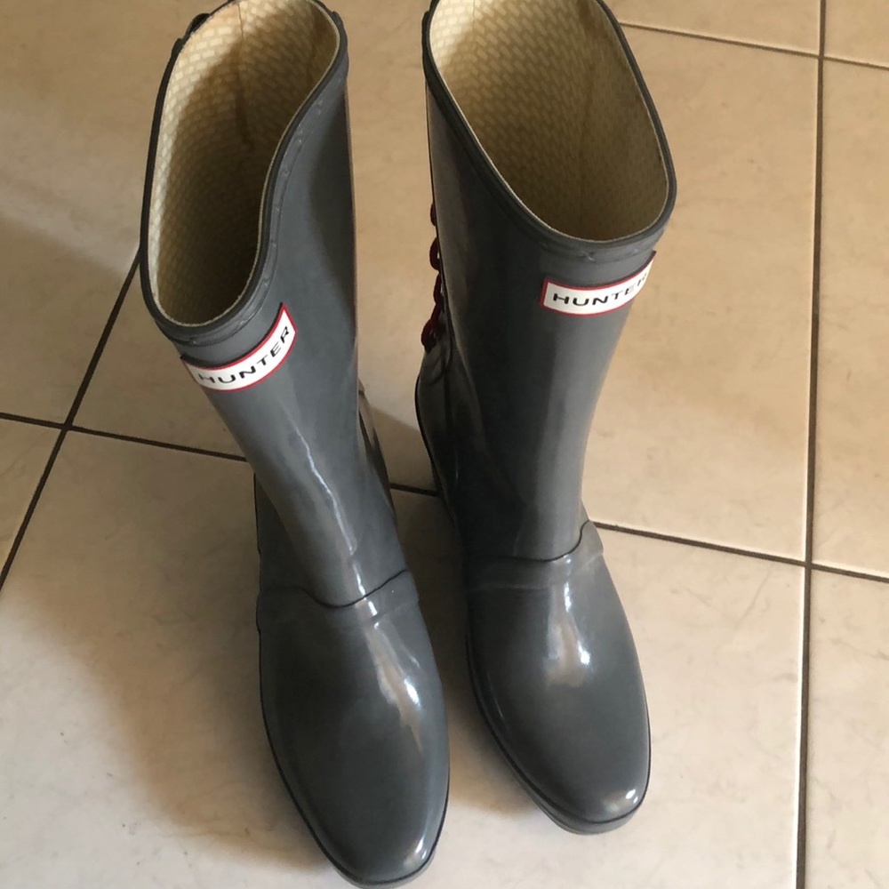 Pre-loved  Hunter grey boots size US 8